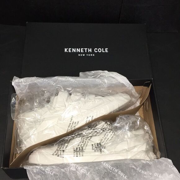 NWB ❤️ Kenneth Cole New York - Picture 1 of 8